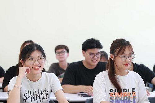 Xây dựng hệ thống dữ liệu số tập trung, thúc đẩy chuyển đổi số giáo dục đại học