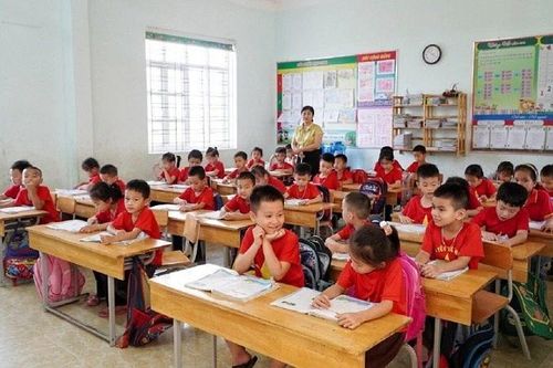 Nghệ An giao hơn 43.000 biên chế cho các trường học trực thuộc xã, phường