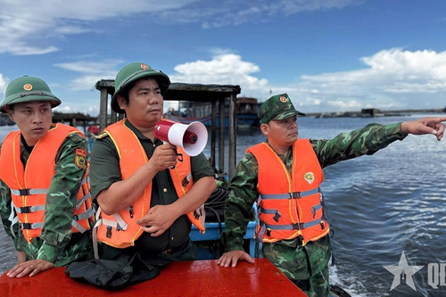 Chủ động ứng phó áp thấp nhiệt đới trên Biển Đông