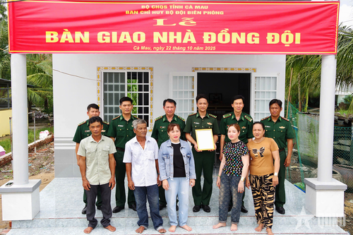 Nhiều quân nhân Bộ đội Biên phòng Cà Mau được nhận Nhà đồng đội