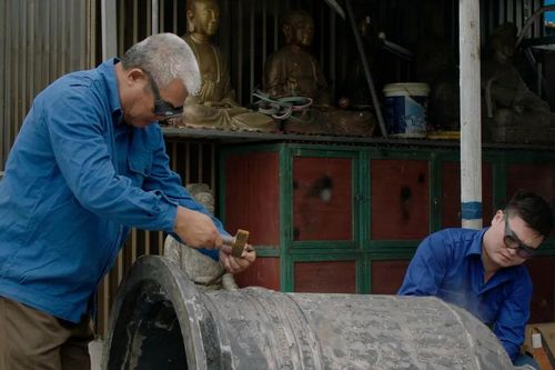 'Trên mặt trận mới' - những thước phim tài liệu về 'cuộc chiến' của người lính trong thời bình