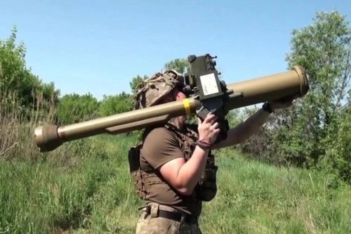 Anh chuyển tên lửa phòng không dẫn đường laser cho Ukraine