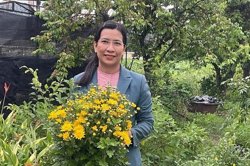Nữ tiến sĩ giúp hoa Việt 'thoát nhập ngoại', tạo cái đẹp 'ra tiền'