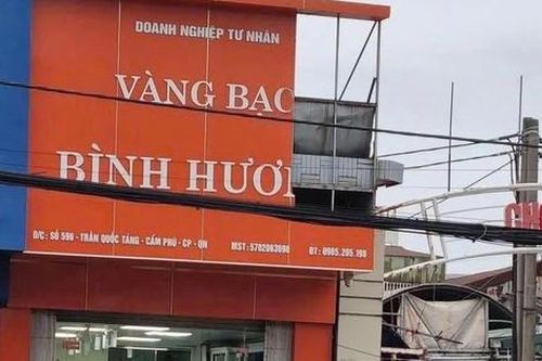 Đối tượng cướp tiệm vàng ở Quảng Ninh ra đầu thú