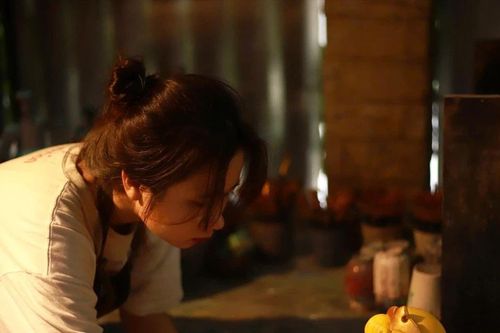 Xoay xở mùa tựu trường: 'Toát mồ hôi' với học phí