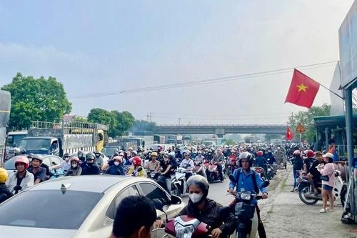Con đường tắc nghẽn thường xuyên