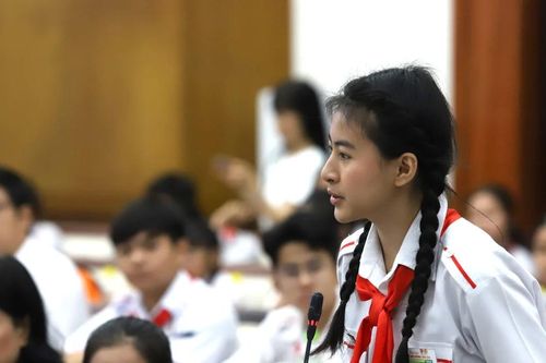 TPHCM sẽ chi 2.138 tỷ đóng bảo hiểm y tế cho học sinh, người già