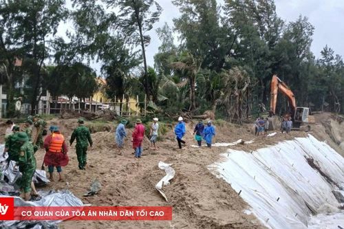 Bộ đội Biên phòng TP. Đà Nẵng khẩn trương gia cố bờ biển An Bàng chống sạt lở