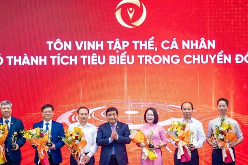 Nữ hiệu trưởng trường mầm non vùng cao và hành trình 'số hóa từ những việc nhỏ'