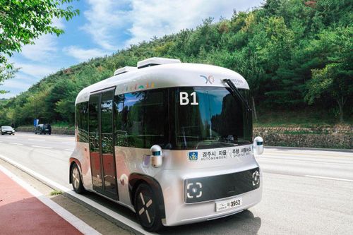Hàn Quốc trình diễn xe buýt tự hành tại Hội nghị cấp cao APEC