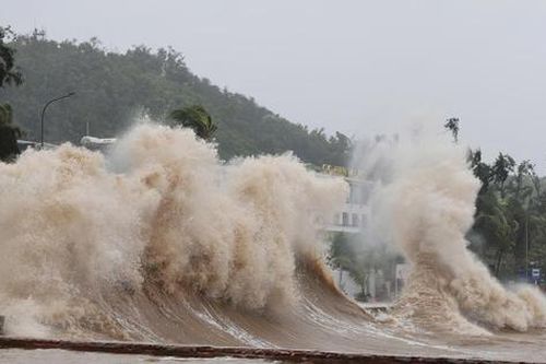 Bão vừa tan, Biển Đông lại đón áp thấp nhiệt đới mới 'nối đuôi'