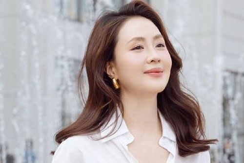 Nữ diễn viên phim giờ vàng VTV: Qua 2 lần sinh nở, tuổi 42 nhan sắc vẫn đẹp như nắng chiếu qua tim