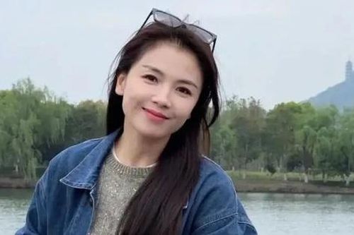 Lưu Đào gây sốt với vóc dáng ở tuổi 46
