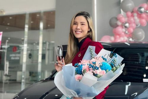 Vợ Mạc Hồng Quân bán xe sang để mua xe điện