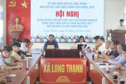Long Thạnh tuyên truyền pháp luật cho hơn 100 hộ kinh doanh