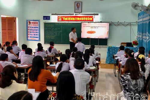 Trường THCS Âu Cơ ứng dụng AI trong dạy và học Toán