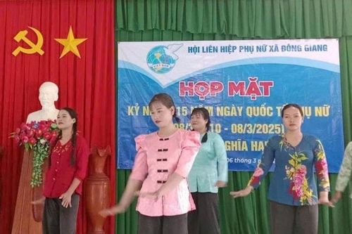 Nâng cao đời sống tinh thần cho phụ nữ DTTS