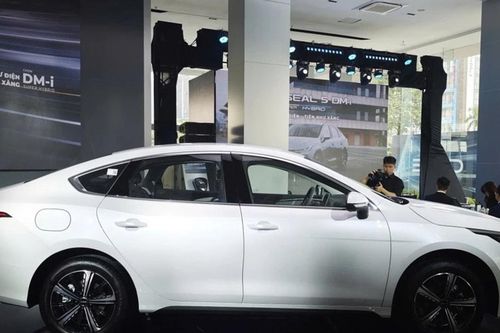 BYD Seal 5 PHEV: Lựa chọn công nghệ trong tầm 700 triệu