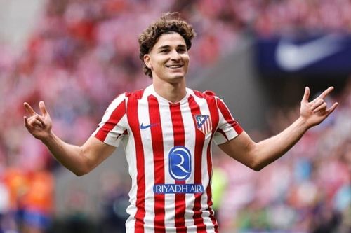 Barca nhắm Julían Álvarez, Atletico đòi 150–200 triệu Euro