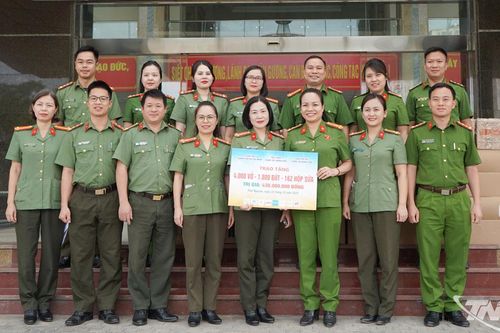 Học viện Cảnh sát nhân dân hỗ trợ người dân Thái Nguyên thiệt hại do mưa lũ
