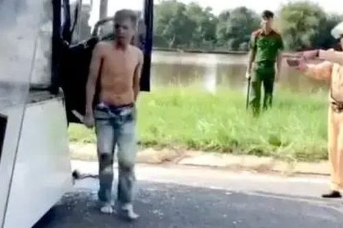 Khống chế tài xế ngáo đá gây nguy hiểm cho người đi đường