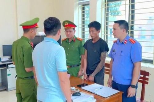 Khởi tố cha dượng bạo hành dã man bé gái lớp 5 ở Hà Tĩnh