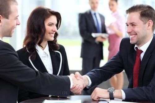 Bị nói xấu sau lưng, bôi nhọ, ác ý: Đòn phản công hiệu quả nhất là 2 cách này