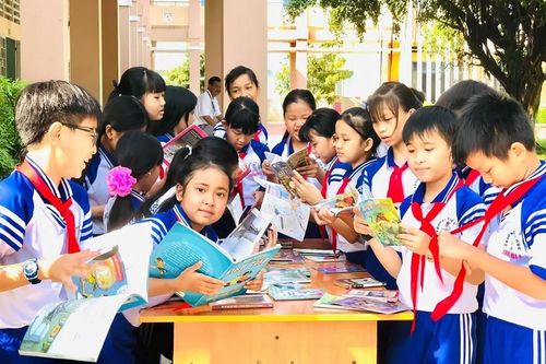 Mỗi gia đình một mầm đọc, mỗi trường học một vườn tri thức
