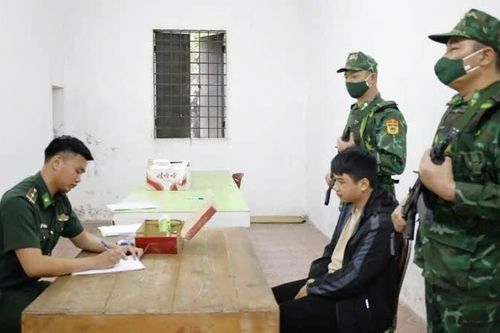 Quảng Ninh: Bắt vụ vận chuyển trái phép 8kg bạc