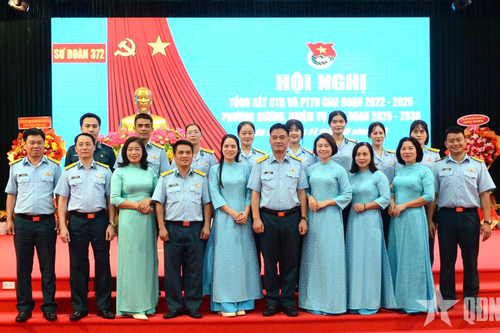 Xung kích thực hiện hiệu quả nhiệm vụ sẵn sàng chiến đấu, huấn luyện bay, bảo đảm an toàn bay