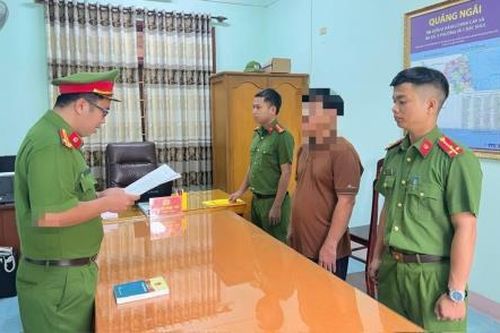 Bị khởi tố vì đổ bậy