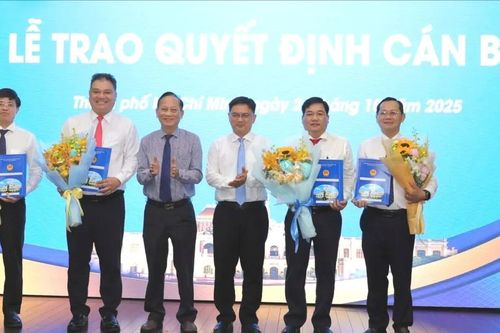 TPHCM điều động, bổ nhiệm nhiều cán bộ lãnh đạo chủ chốt