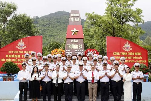 Vùng 3 Hải quân khánh thành công trình mô hình cột mốc chủ quyền đảo Trường Sa