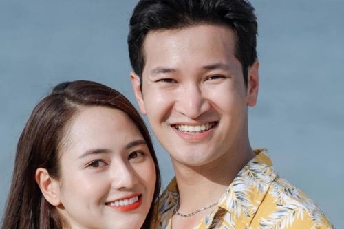 Sao Việt: Việt Hoa đăng ảnh tình tứ bên ông xã, Thu Quỳnh rạng rỡ, cuốn hút