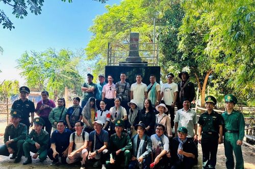 Ra mắt tour du lịch 'Tự hào những dấu ấn vùng biên'