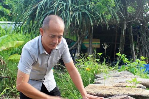 Người giúp đá ngân nga
