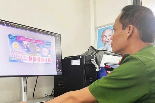Vụ vé số trúng 2 tỷ đồng bị rách ở Quảng Ngãi: Công an sử dụng kỹ thuật giám định như thế nào?