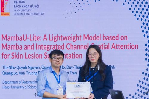 Những cô gái làm chủ công nghệ - Bài 4: Đi tìm giải pháp hỗ trợ chữa bệnh về da