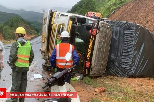 Cẩn trọng khi lưu thông trên cao tốc La Sơn – Túy Loan trong mùa mưa bão