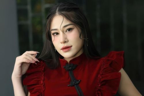 Ca sĩ Bảo Yến một mình nuôi 2 con, chưa tính chuyện đi bước nữa