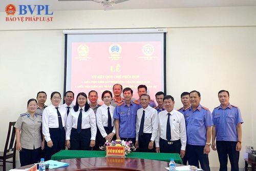 VKSND Khu vực 14 tỉnh An Giang ký kết Quy chế phối hợp
