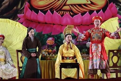 Khi xiếc kết hợp với cải lương kể chuyện lịch sử