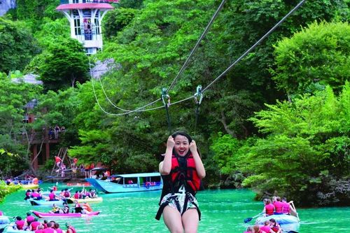 Vườn Quốc gia Phong Nha-Kẻ Bàng: Thúc đẩy du lịch sinh thái, thu hút du khách