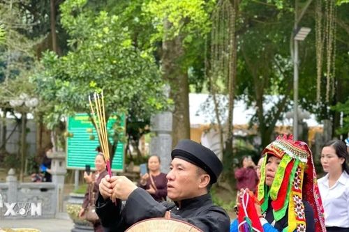 Lào Cai: Khơi dậy ý thức bảo vệ giá trị di sản Lễ hội Cơm mới Đền Đông Cuông