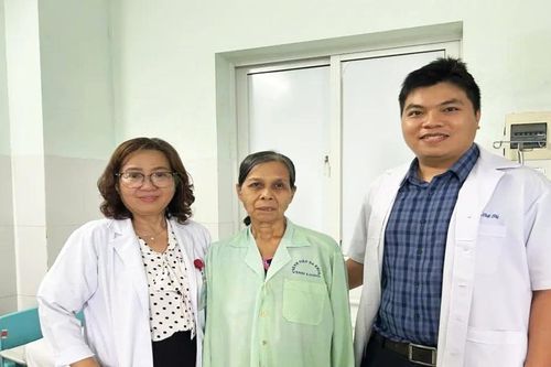 Bệnh viện Đa khoa Vĩnh Long phẫu thuật nội soi rò túi mật hiếm gặp