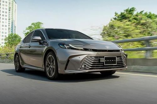 Doanh số sedan hạng D tại Việt Nam đang lao dốc