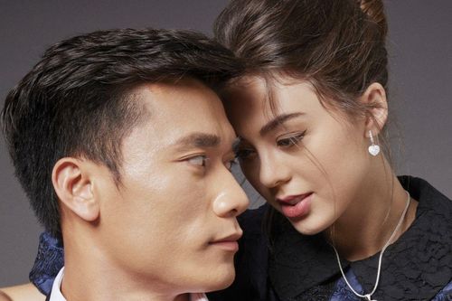 Vợ xinh động viên thủ môn Bùi Tiến Dũng