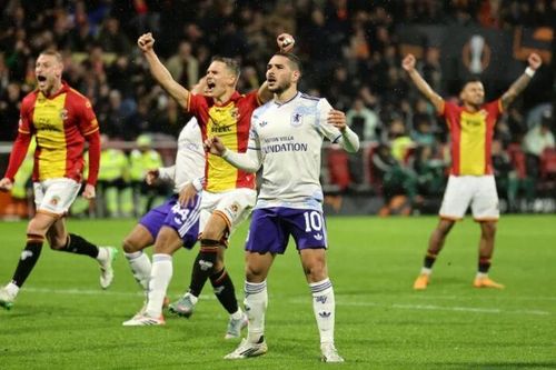 Aston Villa 'trở lại mặt đất'
