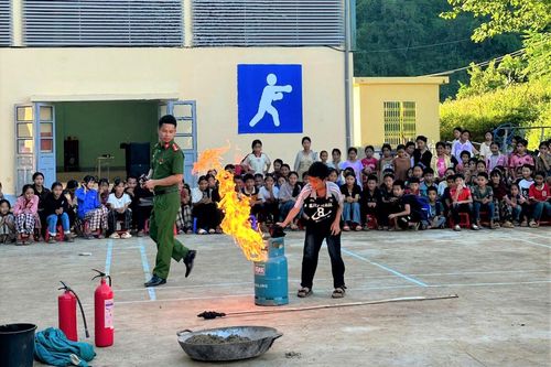 Nhiều khó khăn khi triển khai dạy học 2 buổi/ngày