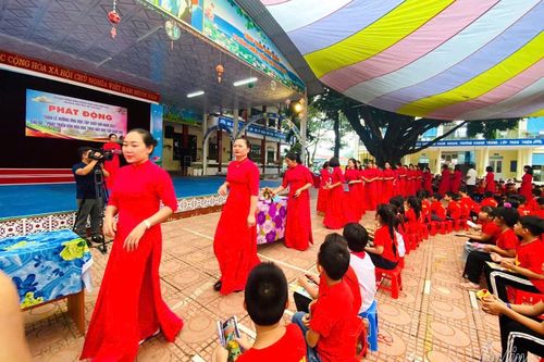 Những cuốn sách nối nhịp yêu thương